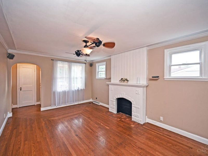 5587 Vogel Road, Cincinnati, OH 45239 Photo 9