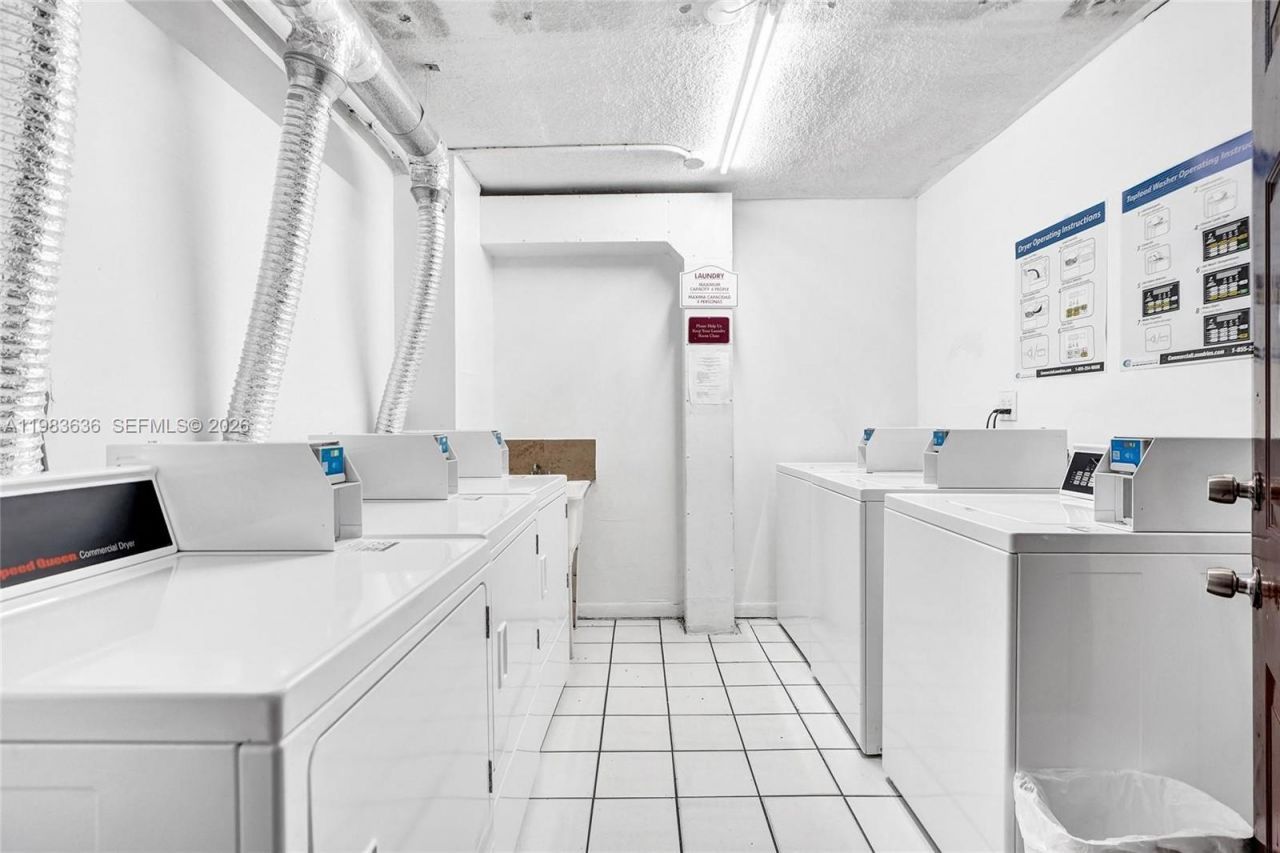 8145 NW 7th St , Unit 315, Miami, FL 33126 Photo