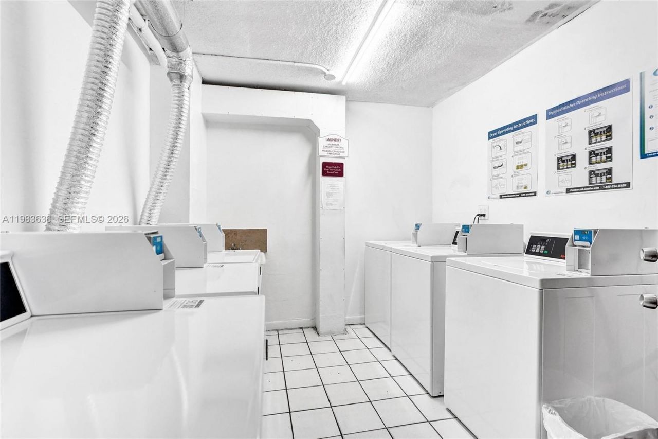 8145 NW 7th St , Unit 315, Miami, FL 33126 Photo