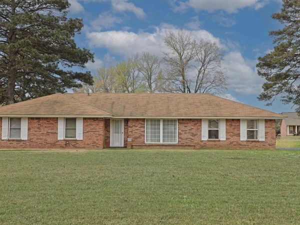6800 Sunset Road, White Hall, AR 71602