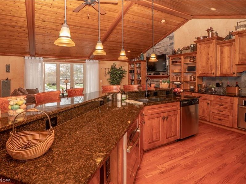 7416 Woodcrest Avenue NE, Canton, OH 44721 Photo 13