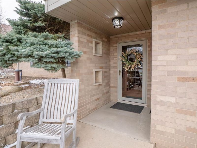 7416 Woodcrest Avenue NE, Canton, OH 44721 Photo 2