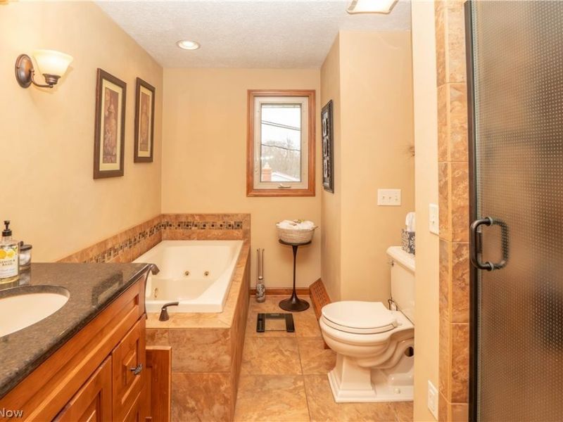 7416 Woodcrest Avenue NE, Canton, OH 44721 Photo 25