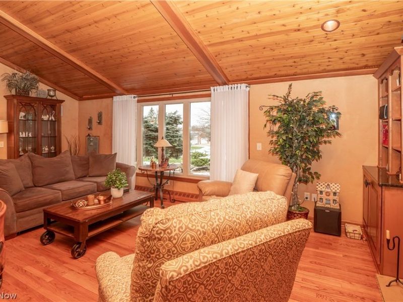 7416 Woodcrest Avenue NE, Canton, OH 44721 Photo 6