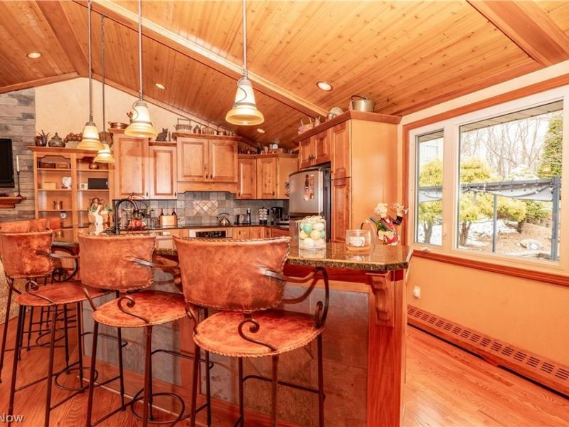 7416 Woodcrest Avenue NE, Canton, OH 44721 Photo 9