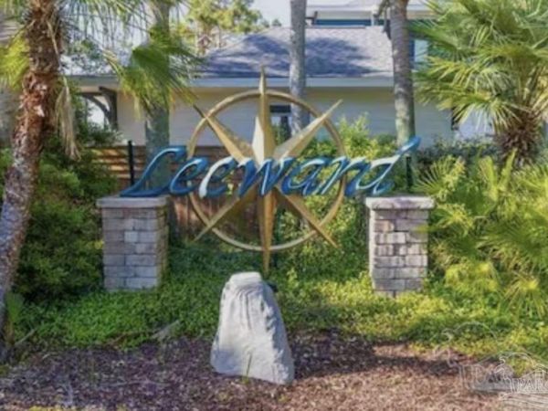 500 & 504 Downhaul Dr, Pensacola, FL 32507