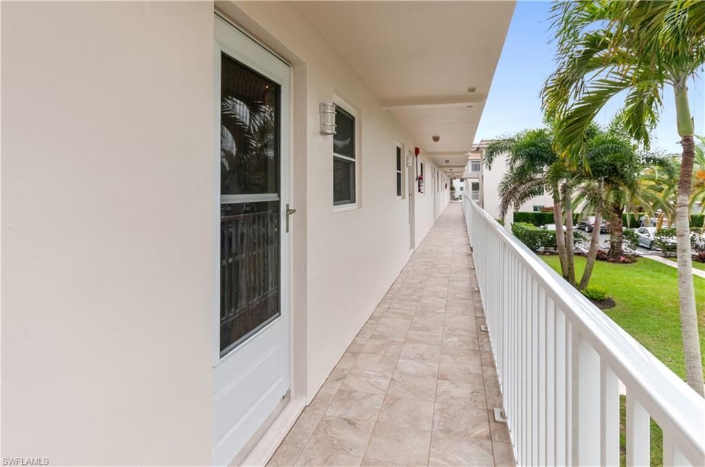 3150 Binnacle Dr Se, Unit 209 - 2J, Naples, FL 34103 Photo