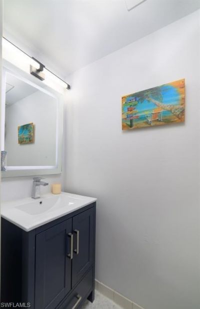 5 Bluebill Ave, Unit 305/405, Naples, FL 34108 Photo
