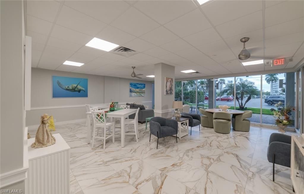 5 Bluebill Ave, Unit 305/405, Naples, FL 34108 Photo