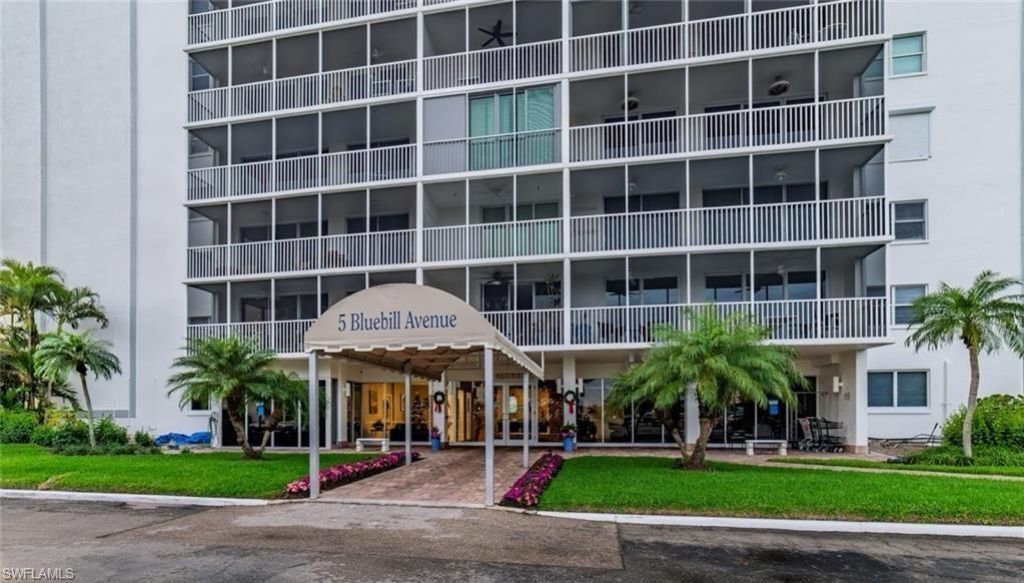 5 Bluebill Ave, Unit 305/405, Naples, FL 34108 Photo