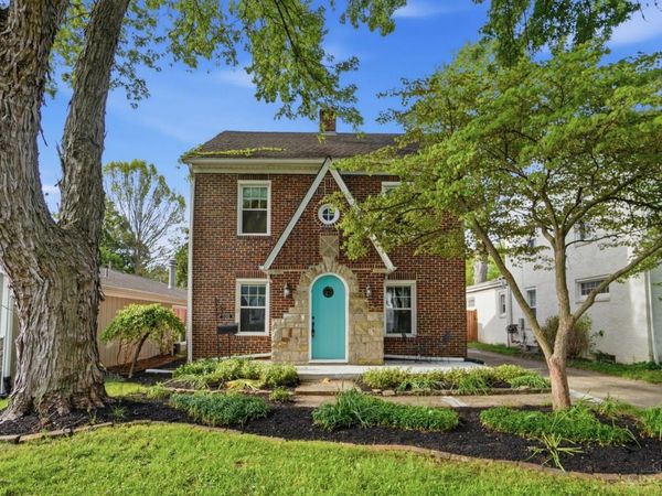 320 Claranna Avenue, Oakwood, OH 45419