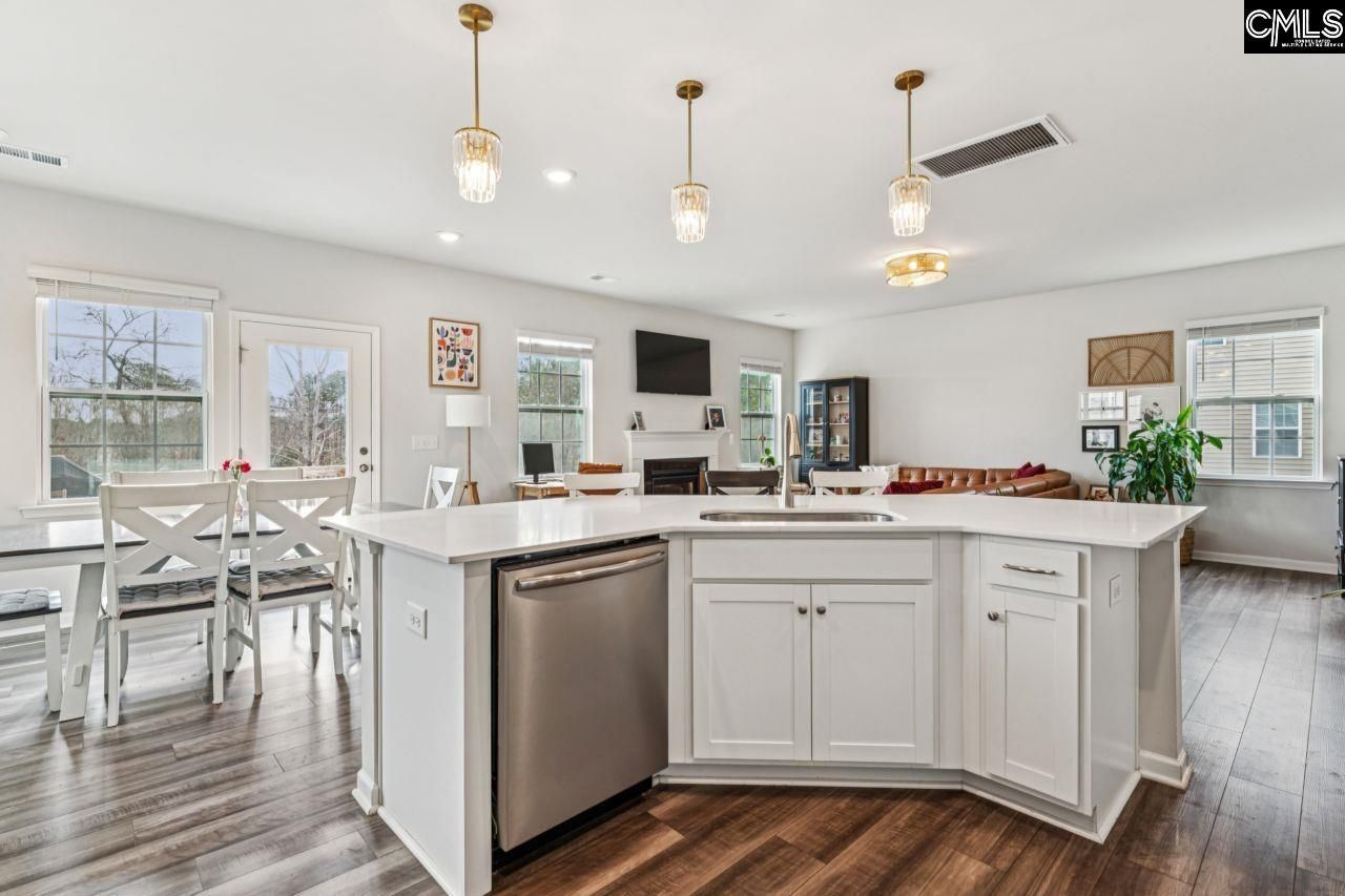 221 Shadowbrook Way Photo 12