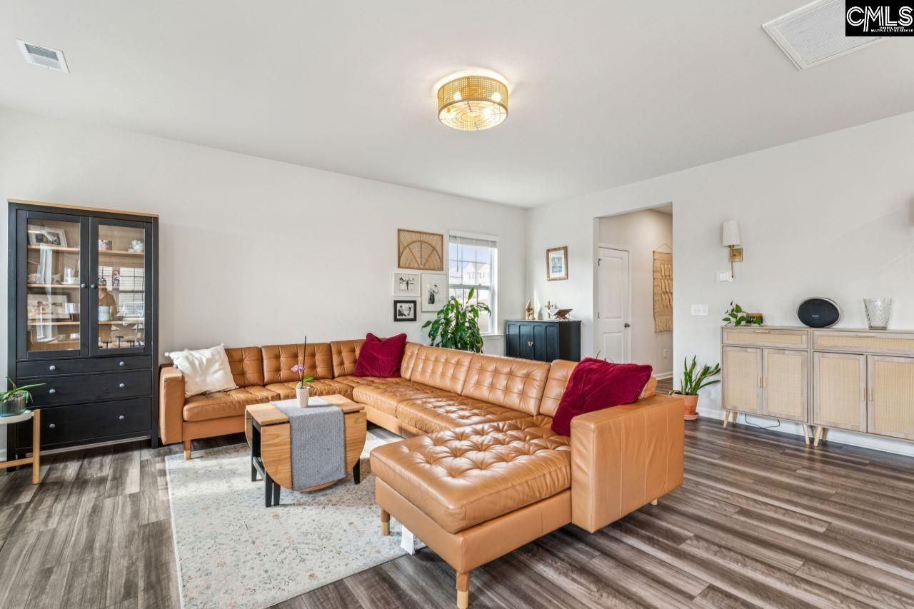 221 Shadowbrook Way  Photo 6