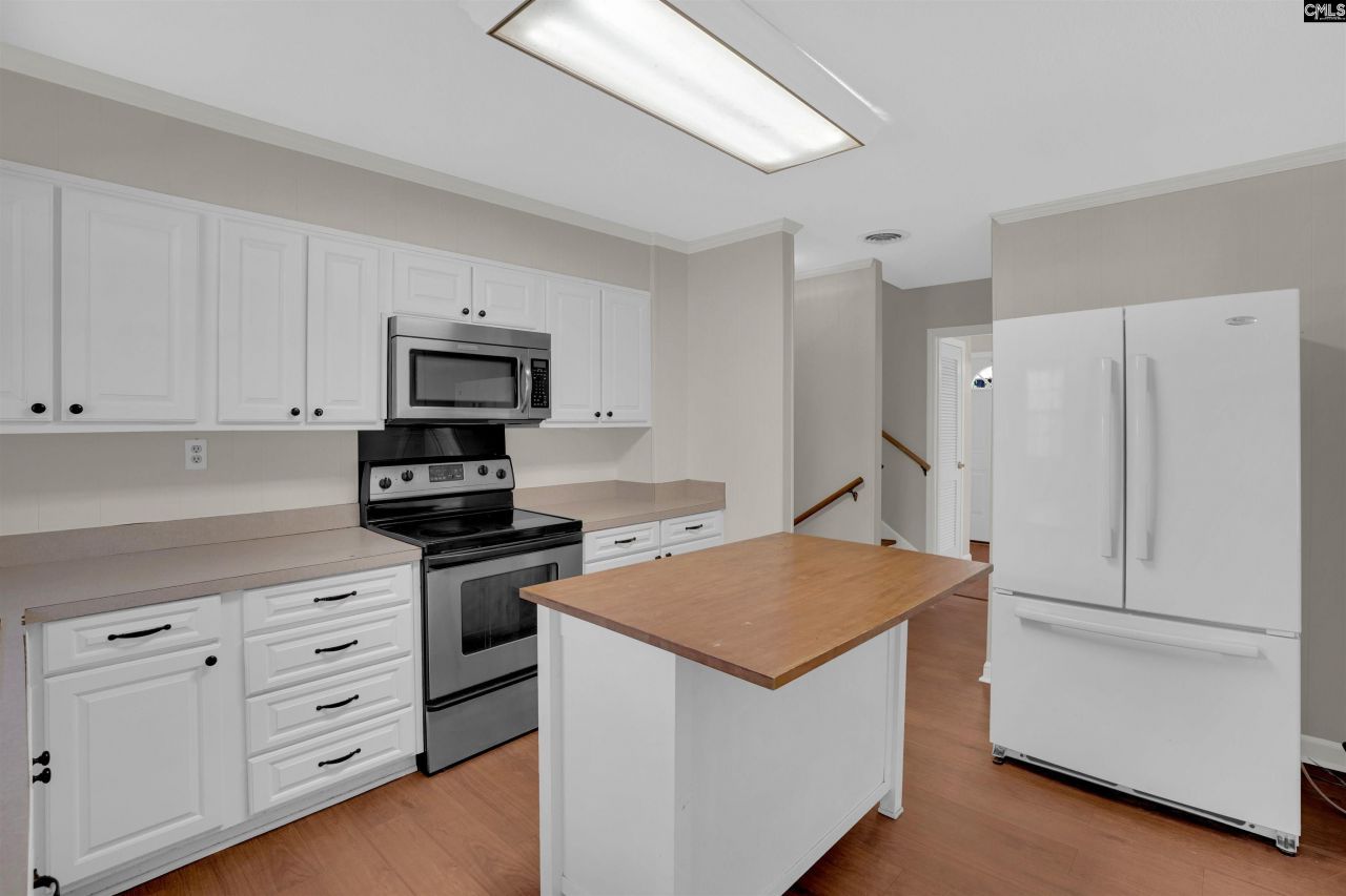 632 Harmon Road  Photo 12