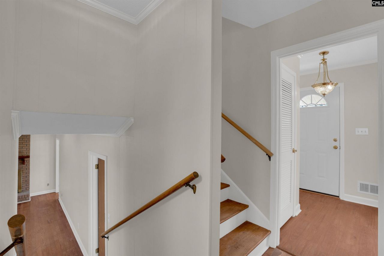 632 Harmon Road  Photo 15