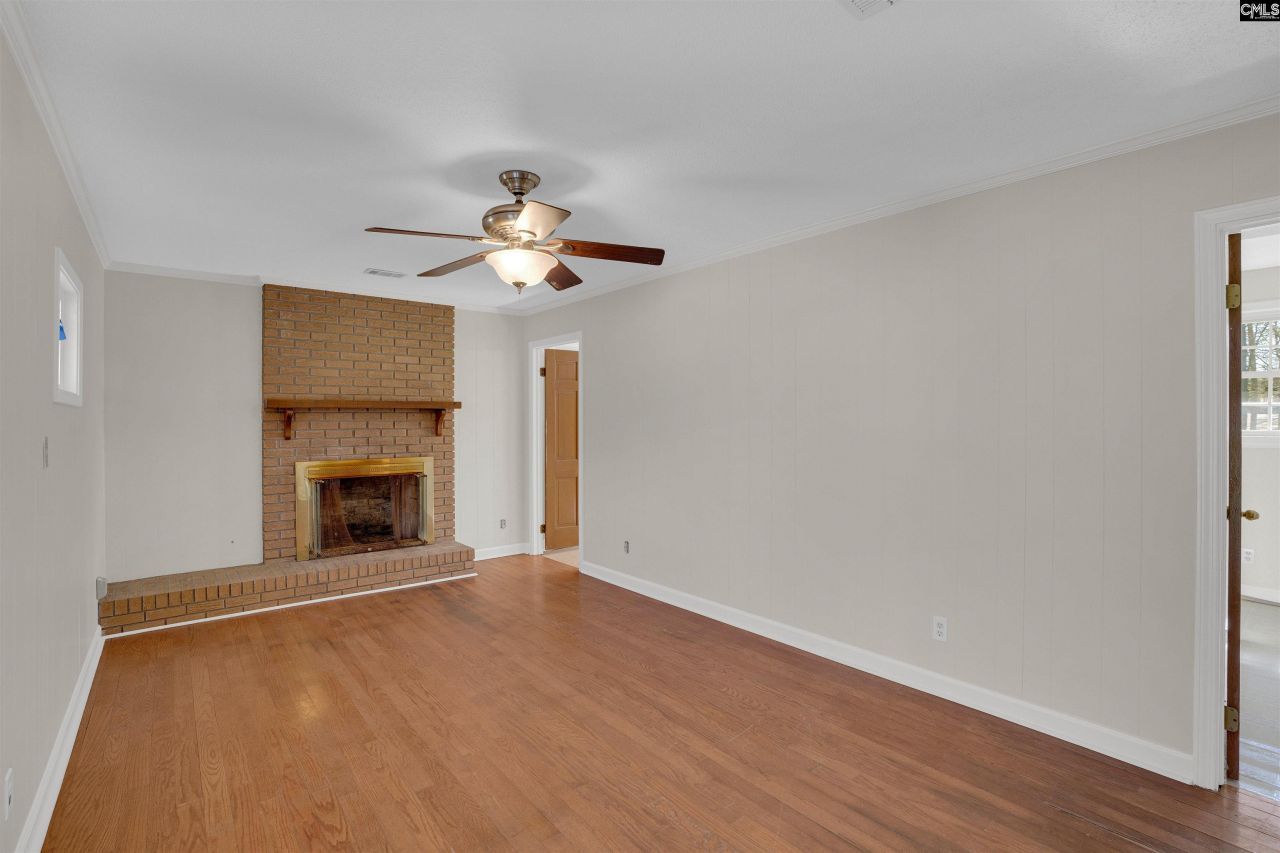 632 Harmon Road  Photo 17