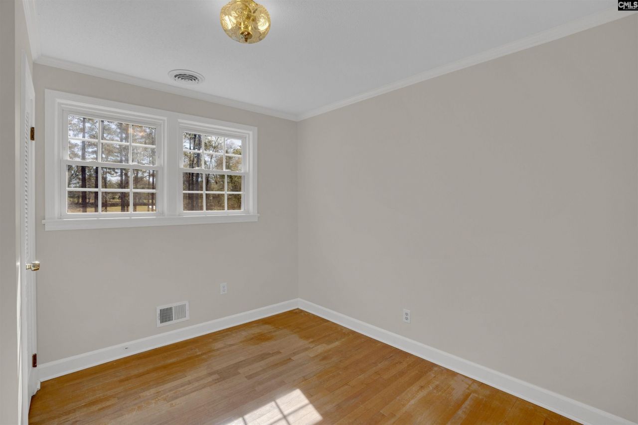 632 Harmon Road  Photo 30