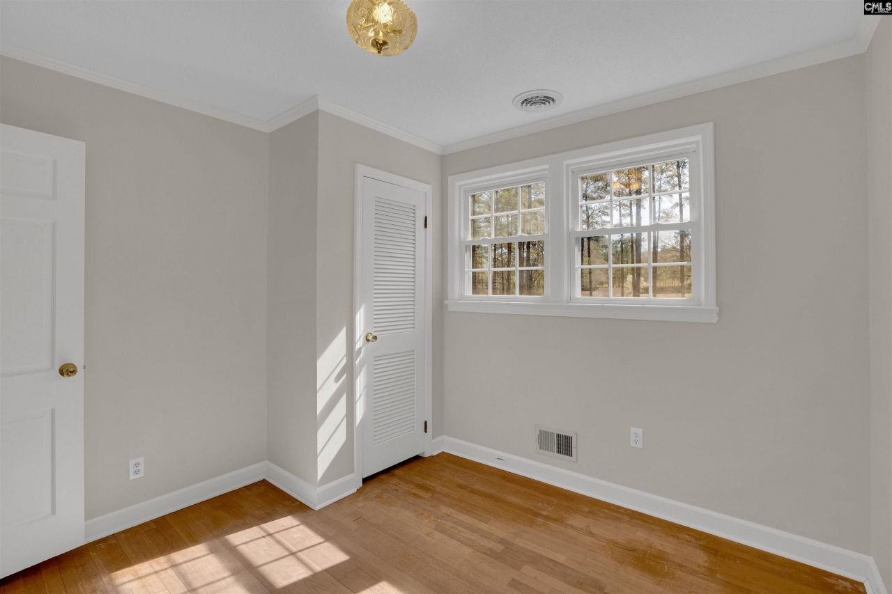 632 Harmon Road  Photo 31