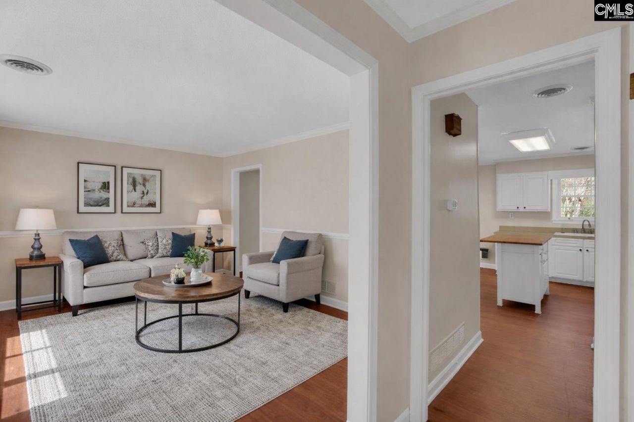 632 Harmon Road  Photo 4