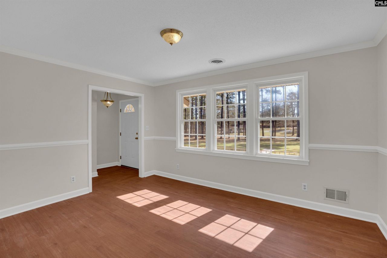 632 Harmon Road  Photo 6