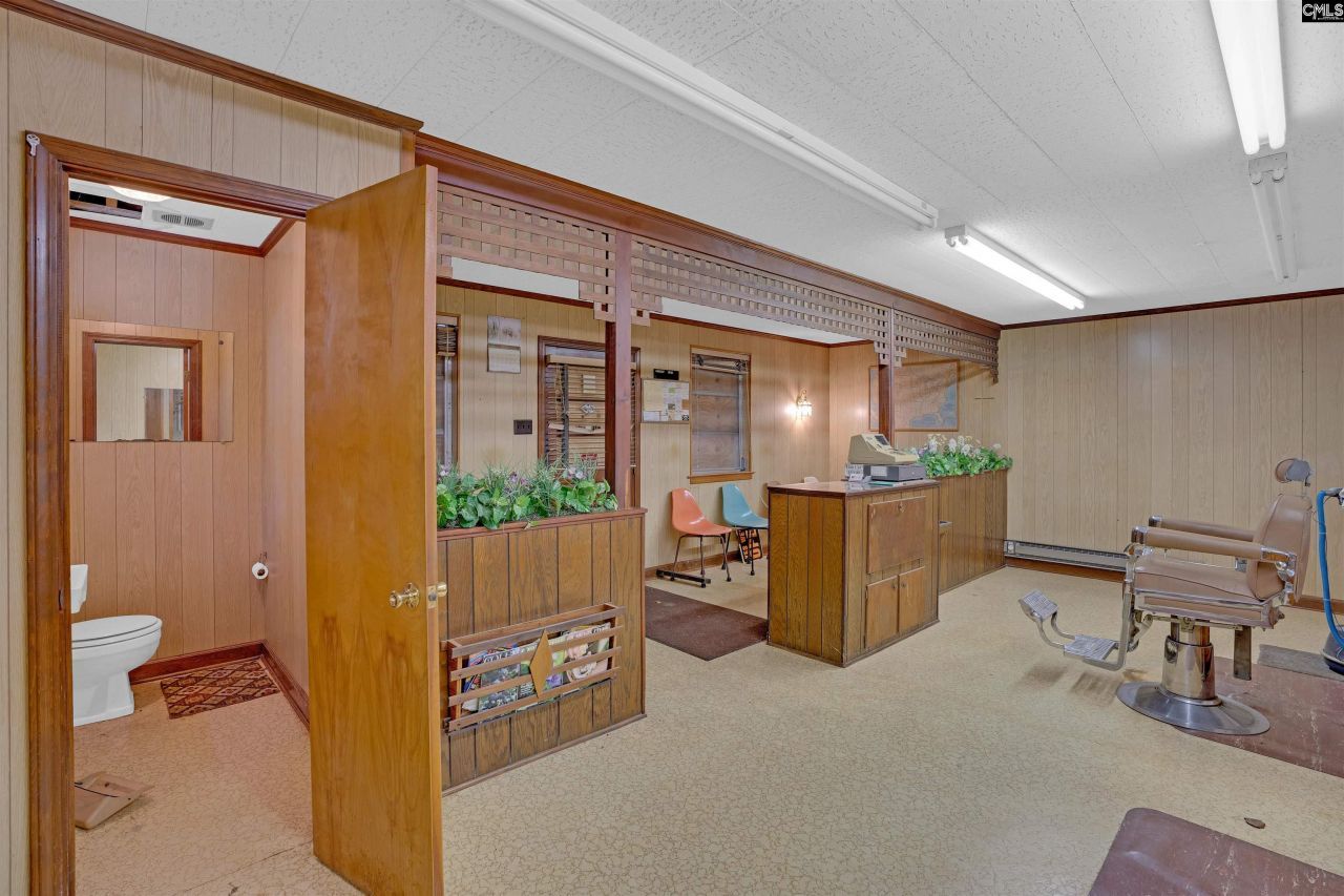 632 Harmon Road  Photo 66