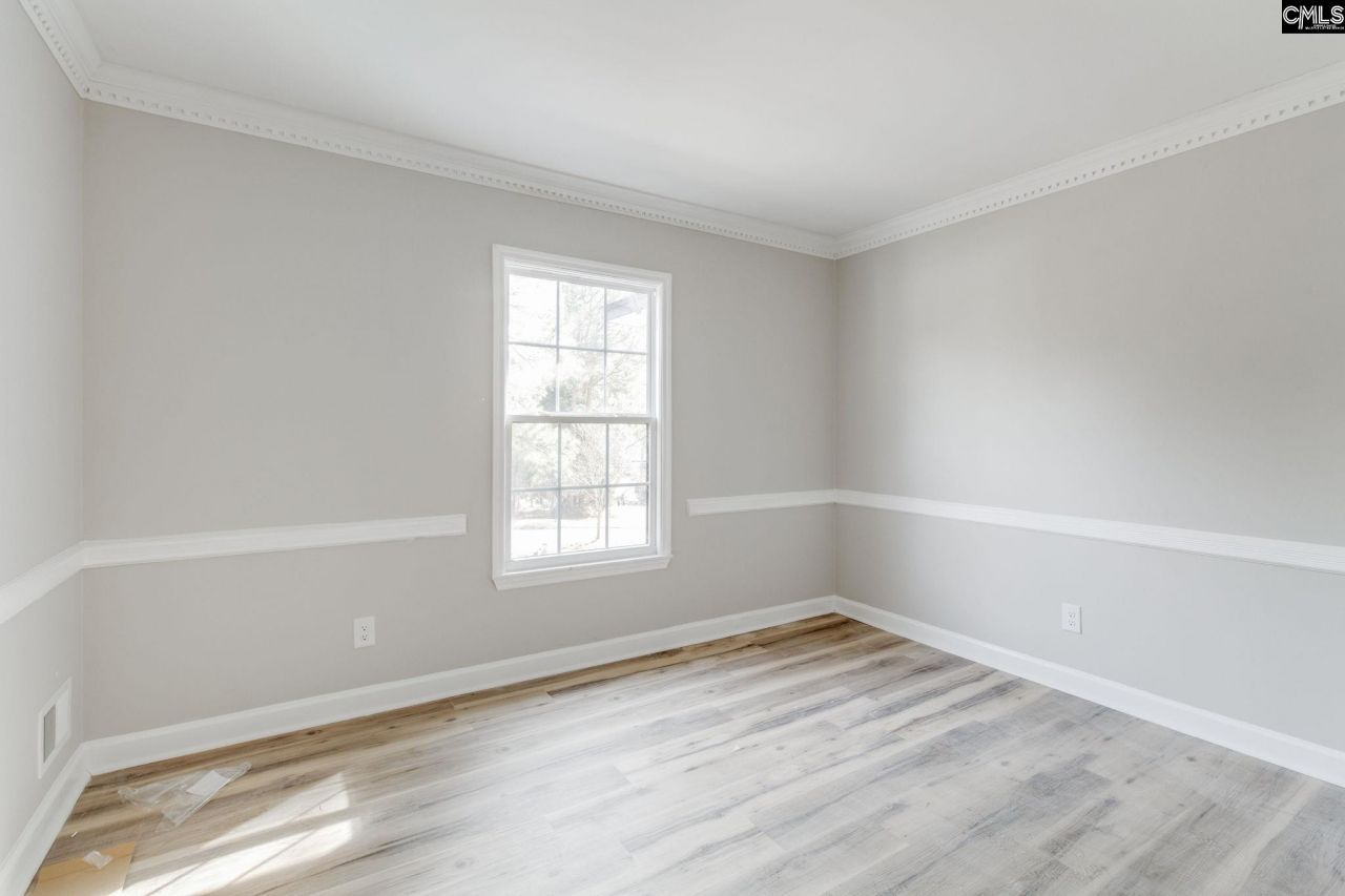 100 Fenrir Drive Photo 11