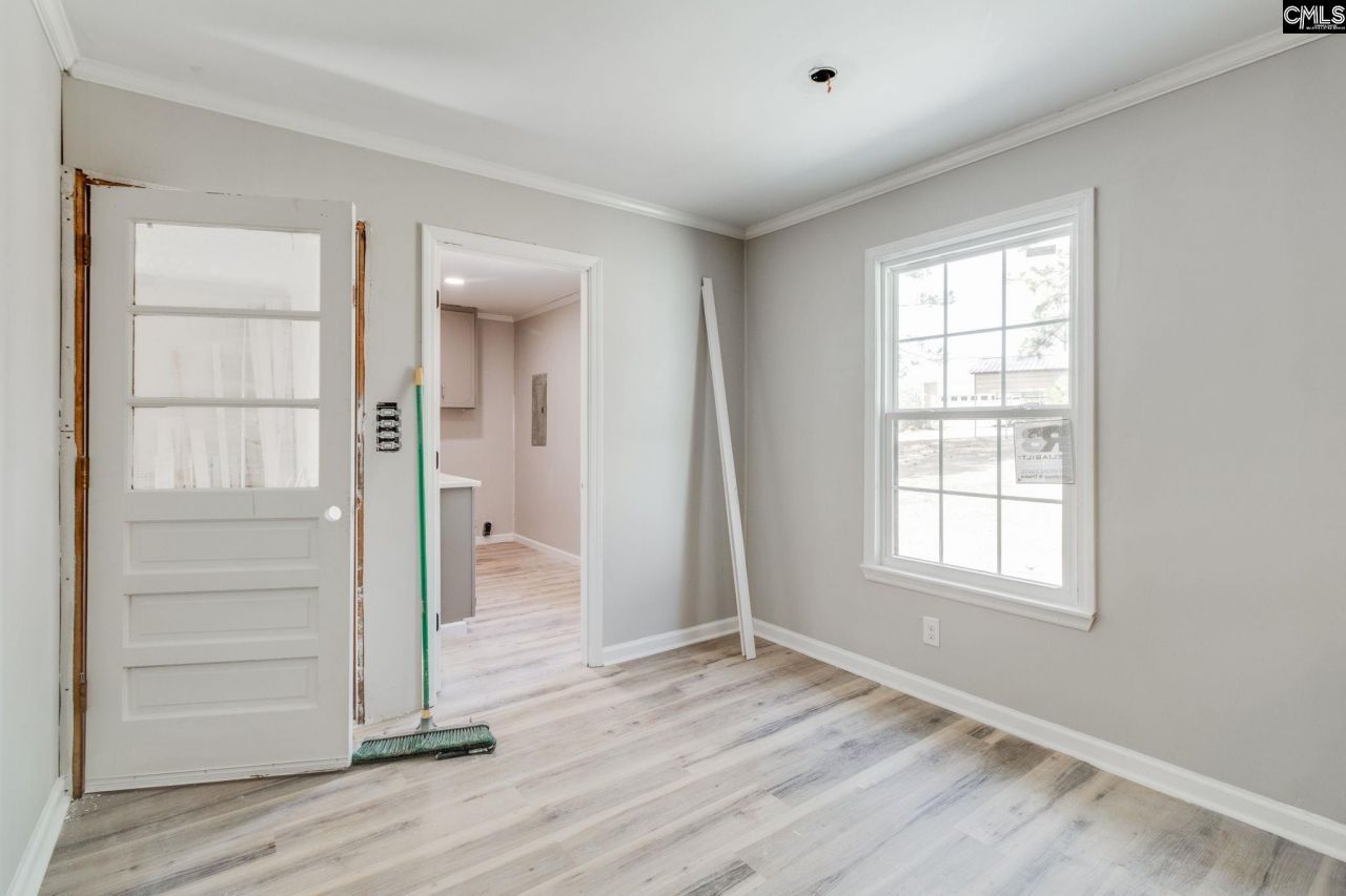 100 Fenrir Drive  Photo 17