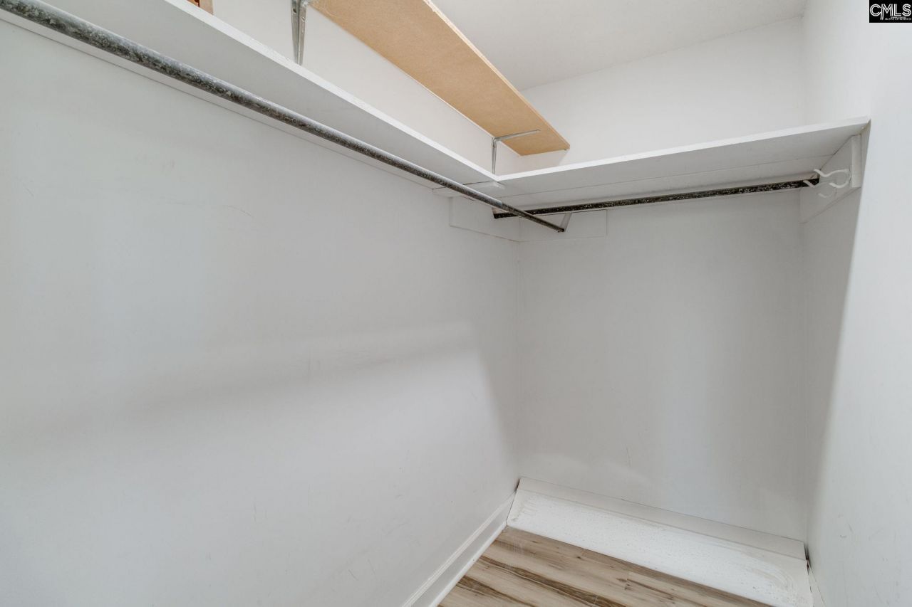 100 Fenrir Drive  Photo 29