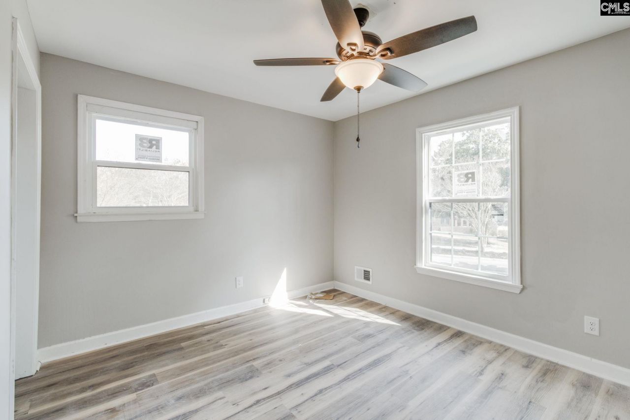 100 Fenrir Drive Photo 30