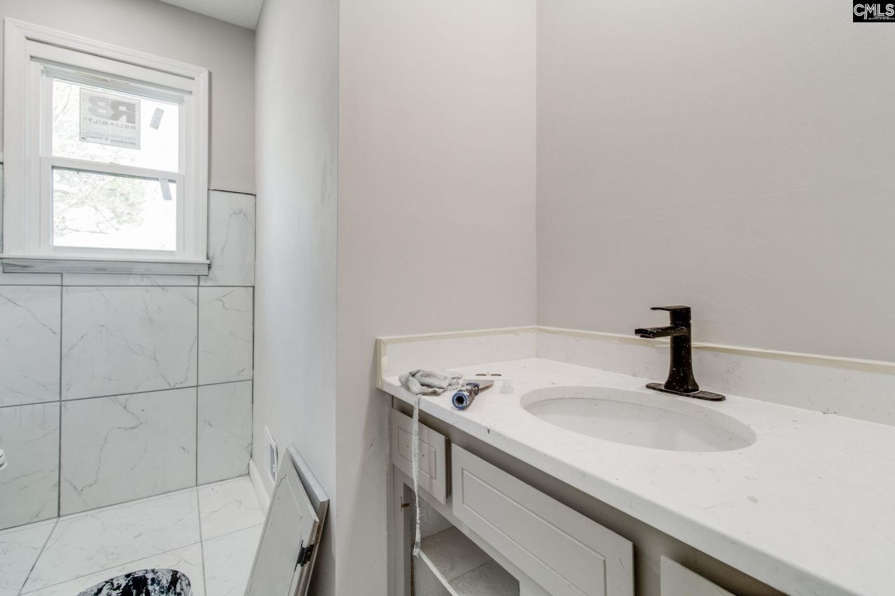 100 Fenrir Drive  Photo 32