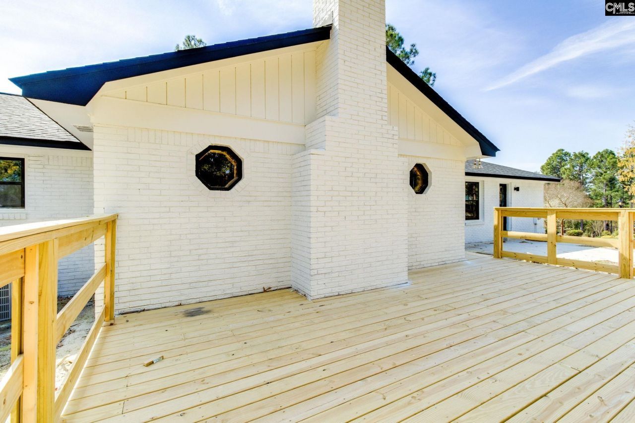 100 Fenrir Drive  Photo 37