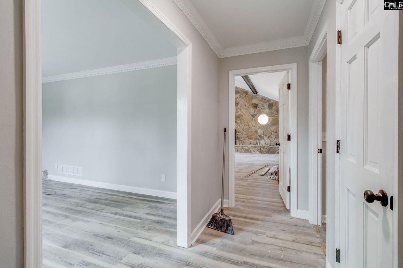 100 Fenrir Drive  Photo 8