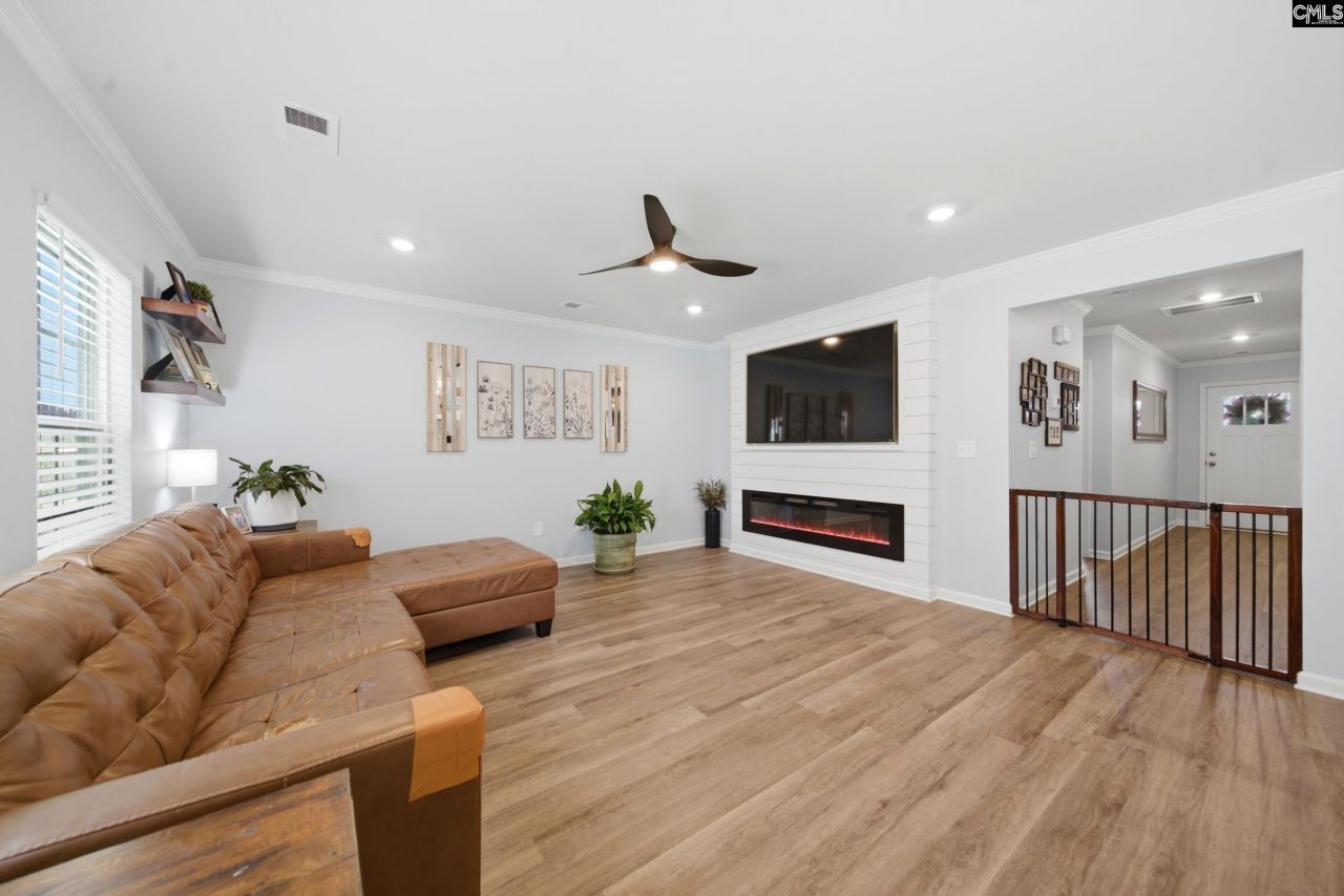 1476 Whirlaway Lane Photo 13