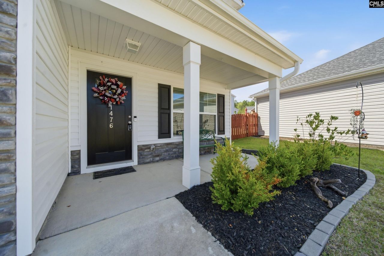 1476 Whirlaway Lane Photo 4