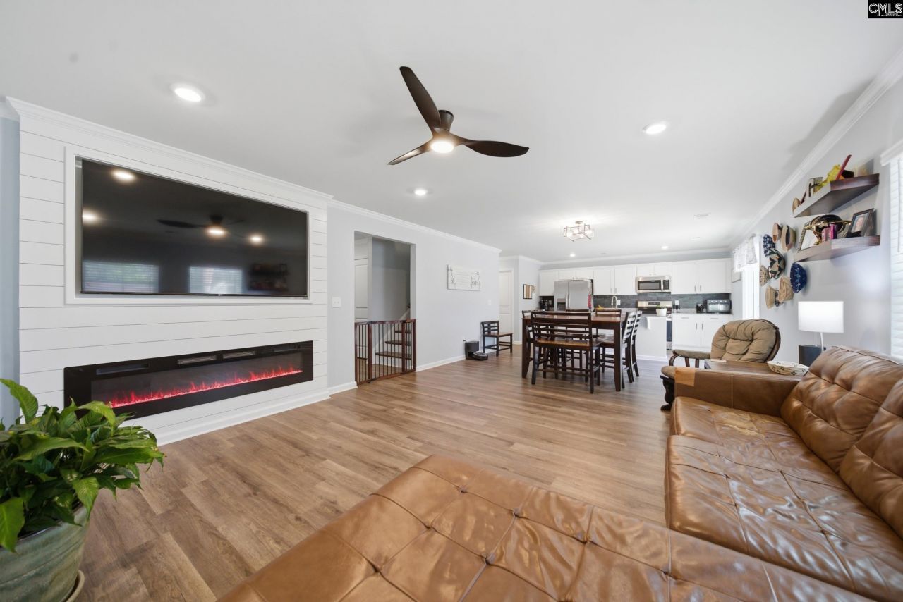 1476 Whirlaway Lane Photo 8