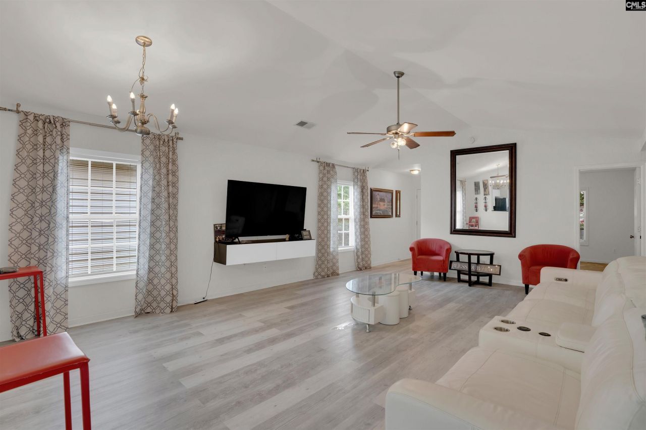 1025 Congaree Pointe Drive  Photo 6