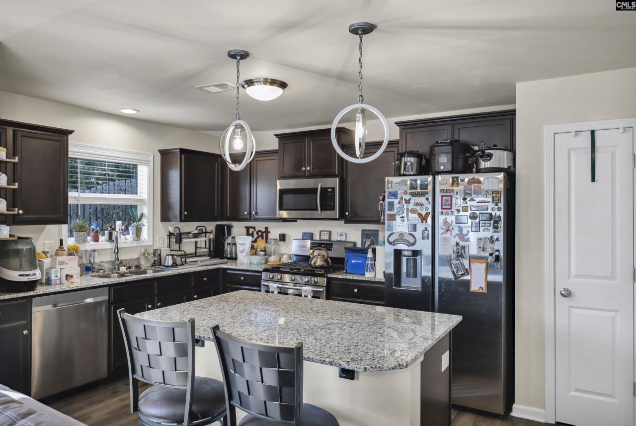 250 Turnfield Drive  Photo 19