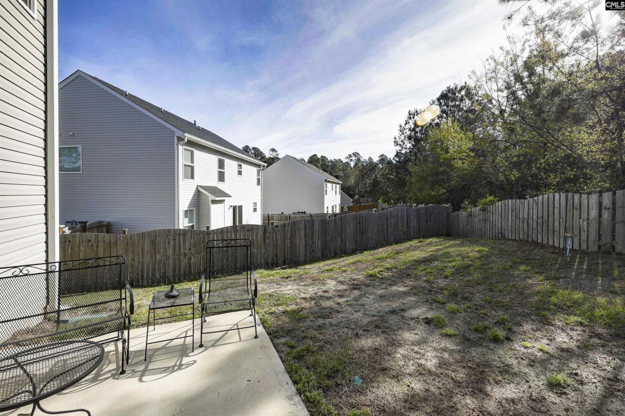 250 Turnfield Drive  Photo 6