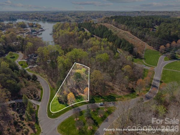 2001 Beauhaven Lane , Belmont, NC 28012