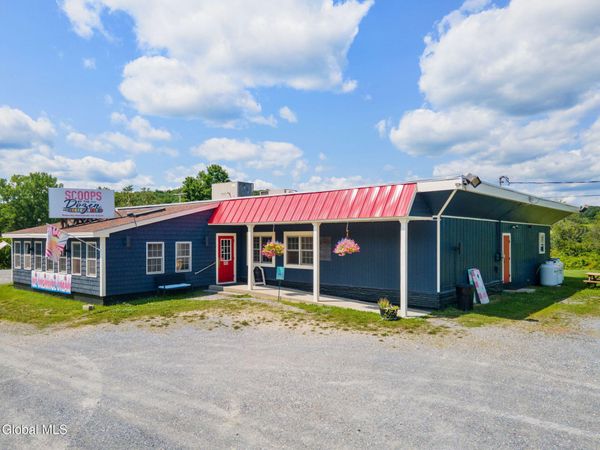 5527-5531 State Route 7, Hoosick, NY 12090