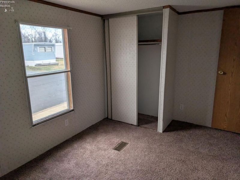 220 Maple Lane, Unit 15, Green Springs, OH 44836 Photo 13