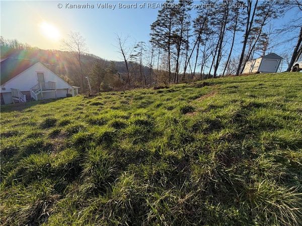 2709 Airview Drive, Charleston, WV 25302