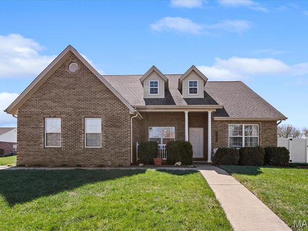 3284 Veranda Court, Millstadt, IL 62260