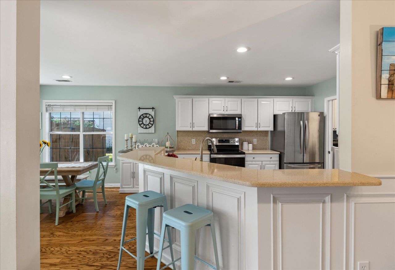 525 Pointe Of Oaks Road Photo 12