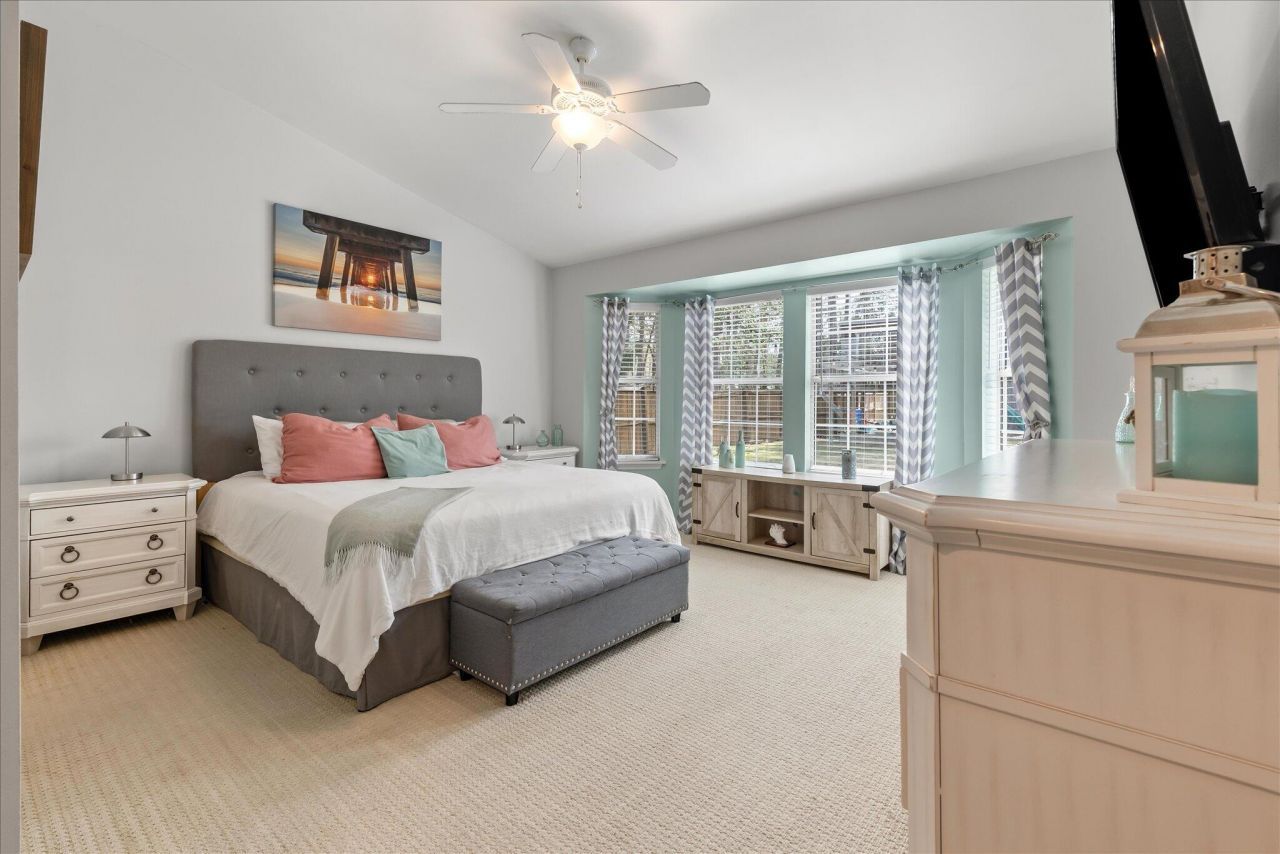 525 Pointe Of Oaks Road Photo 23