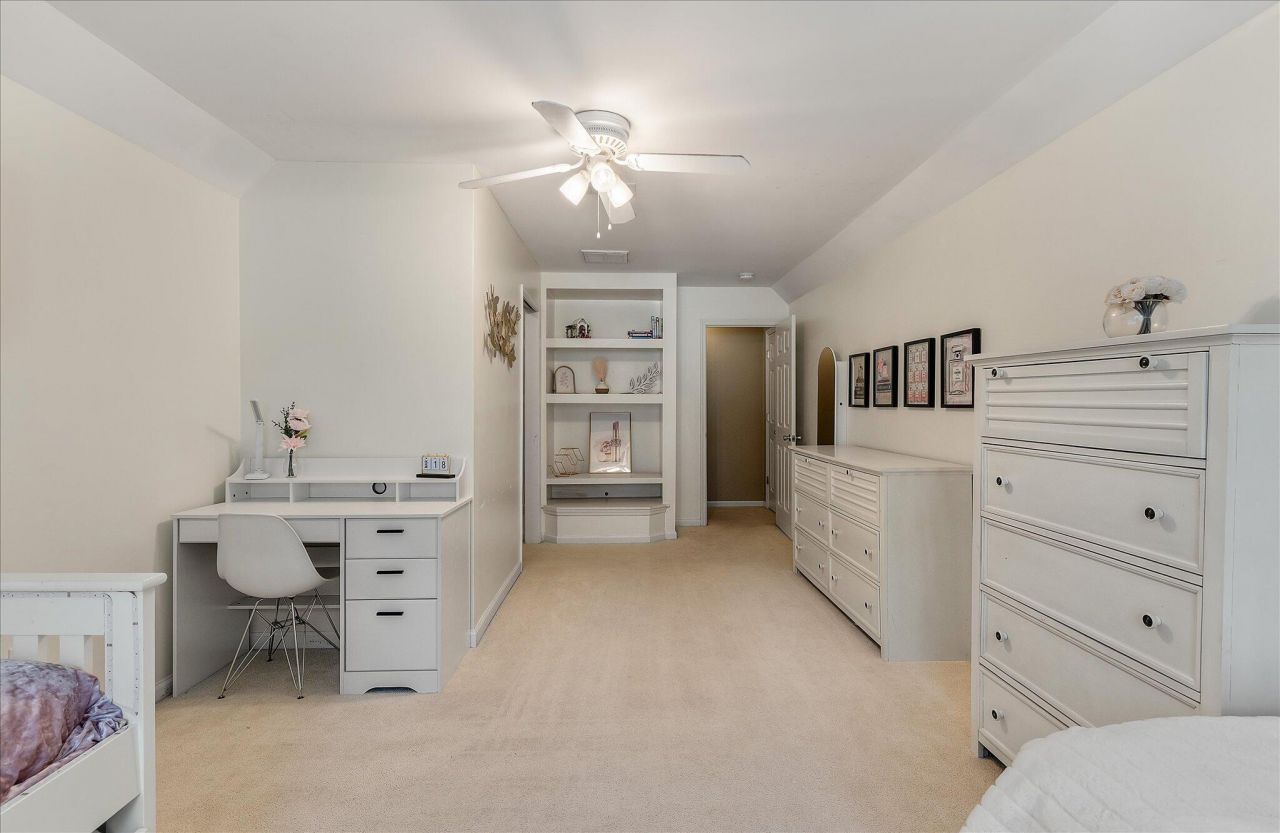 525 Pointe Of Oaks Road Photo 32