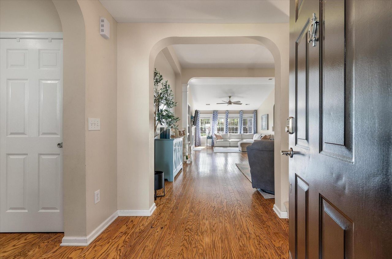 525 Pointe Of Oaks Road Photo 5