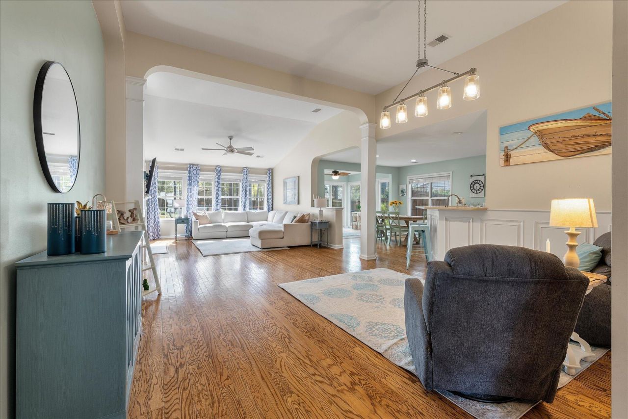 525 Pointe Of Oaks Road Photo 6