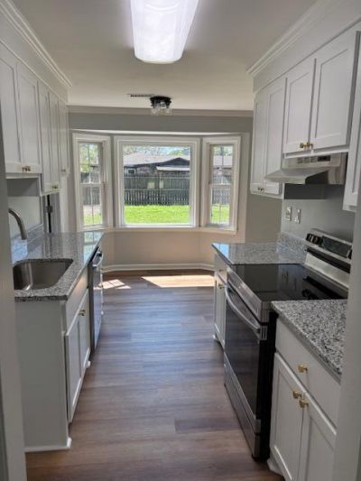 7719 Mendelwood Drive Photo 4