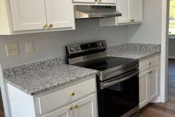 7719 Mendelwood Drive photo 4